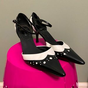 Smooth Criminal Heels